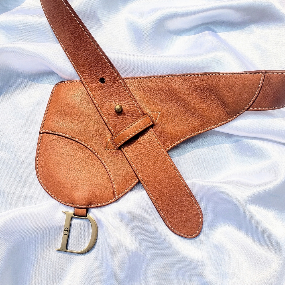 🧸SOLD DIOR CALF LEATHER SADDLE BELT🧸 - Picture 2 of 10